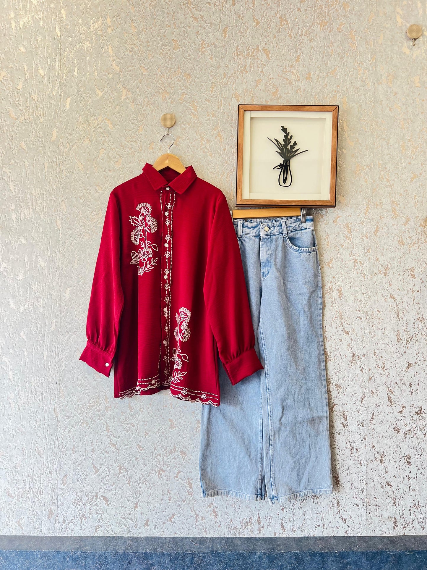 *Stylish Embroidery 🪡 Work Top With loos baggi pant*